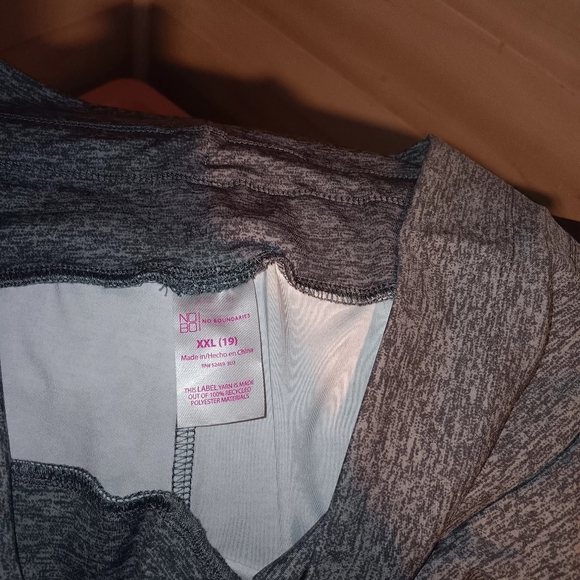 NWT Womens 2x -19 no boundries joggers - Picture 3 of 4